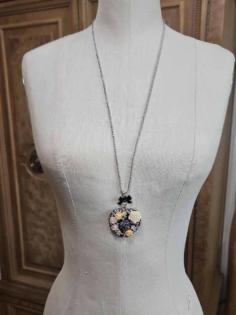 Betsey Johnson Silver Pendant Necklace with Purple and Cream Roses Vintage 29"+